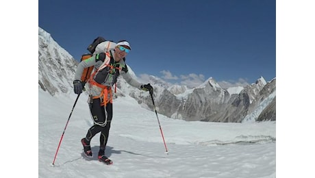 Tragedia sull'Everest, morto lo scalatore svizzero Ueli Steck