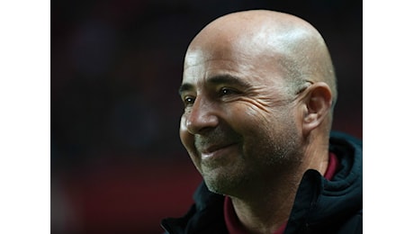 Calciomercato Milan, Sampaoli strizza l'occhio a Bacca: “Lo vedrei bene qua”