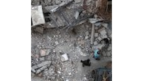 Aleppo, terzo raid su uno dei principali ospedali della città: struttura distrutta
