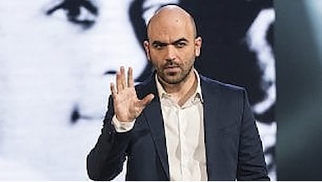 Roberto Saviano racconta il 2016: Troppi muri per essere felici