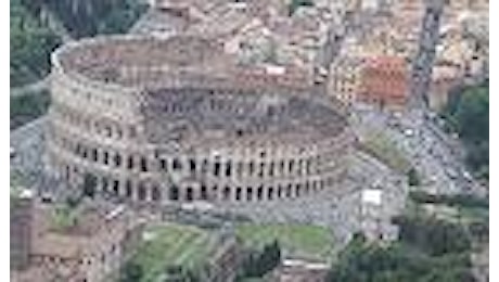 Dal Colosseo al Gra, sul cielo di Roma con l'elicottero di soccorso