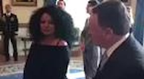 Da Tom Hanks a De Niro: Mannequin challenge alla Casa Bianca