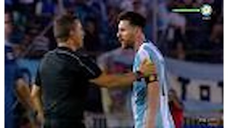 Messi, insulto gravissimo: ma l'arbitro fa finta di niente 