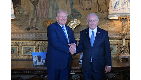 Donald Trump incontra Netanyahu e attacca Kamala Harris: «Irrispettosa. Se vinco, in Israele tutto si sistemerà e in fretta»