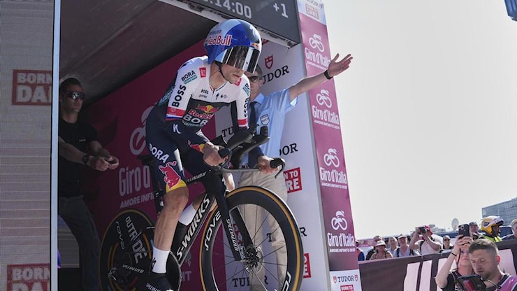 Roglic non perde tempo e si veste di rosa già al secondo giorno - RSI Radiotelevisione svizzera Roglic non perde tempo e si veste di rosa già al secondo giorno - RSI Radiotelevisione svizzera