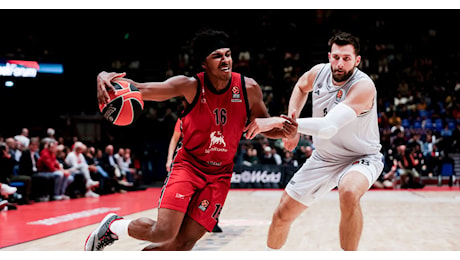 Olimpia Milano-Paris Basketball 79-74, l'Armani si salva all'esordio in casa con LeDay e Shields in volata