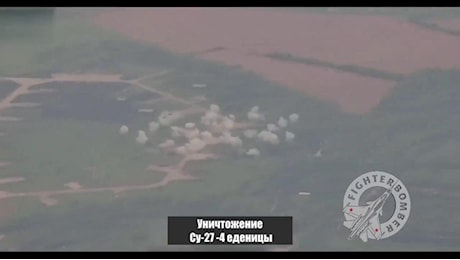 I russi diffondono il video dell'attacco all'aeroporto militare di Myrhorod in Ucraina