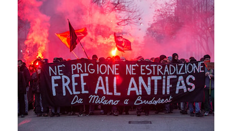 Antifa fermato a Parigi. L’Ungheria lo cerca