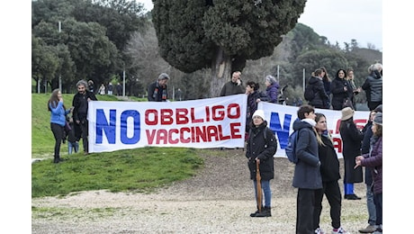 Multe annullate ai non vaccinati