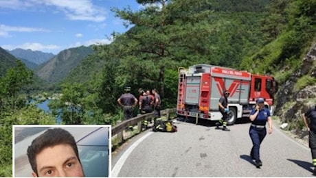 Luca Guastella, il 28enne comasco morto nell'incidente a Gargnano: in moto si è scontrato con il fratello
