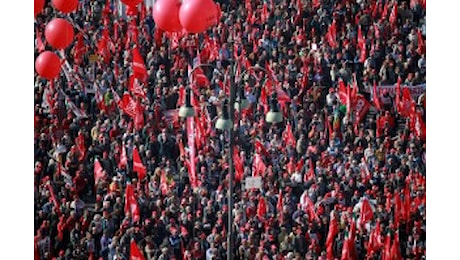 Mercoledì 25 in piazza con Cgil e Uil contro legge fascistissima