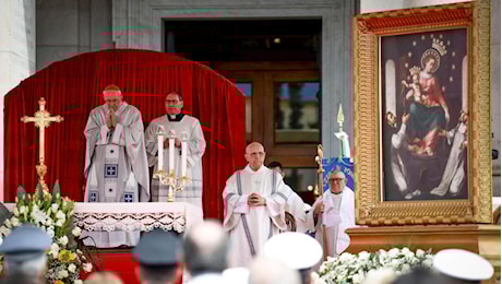 La profezia del cardinale Re. E il Papa risponde citando Pompei
