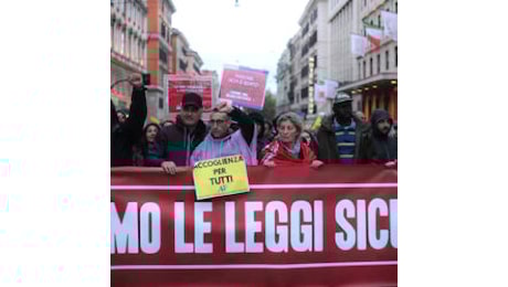 Mattarella firma il decreto Sicurezza «