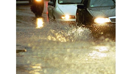 Maltempo sull'Italia, allerta arancione in Sardegna: scuole chiuse a Cagliari