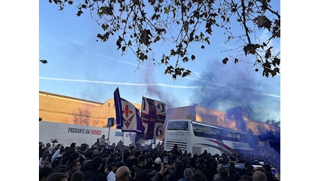 VIDEO FN - La Fiesole risponde presente: ecco il saluto dei suoi tifosi alla squadra in partenza per Torino