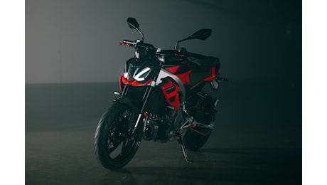 EICMA, debutta Aprilia Tuono 457: la naked per i giovani motociclisti