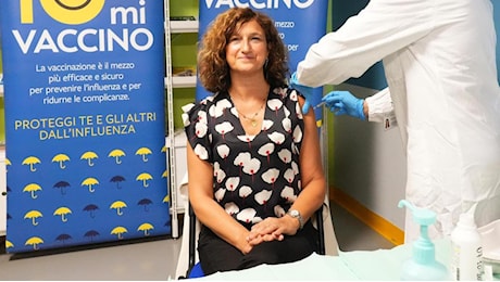 Influenza, via alle vaccinazioni: Già distribuite 160mila dosi . Anziani e fragili si proteggano