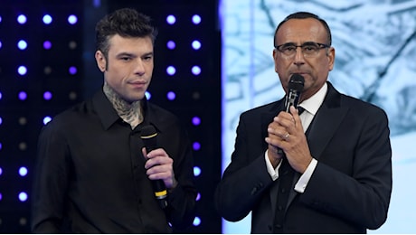 Fedez, i minuti (surreali) del suo annuncio a Sarà Sanremo: la reazione preoccupata dei social e il retroscena del backstage saltato