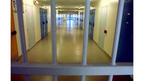 Carceri, detenuto 21enne si suicida in cella a Frosinone