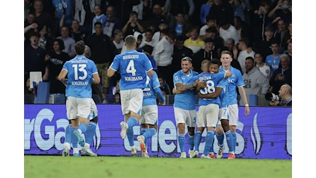 Napoli-Como 3-1, Conte cala il tris e prova la fuga