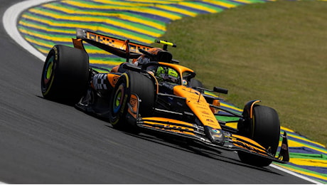 Sprint race f1 Brasile a Norris, doppietta McLaren davanti a Verstappen. Ferrari giù dal podio