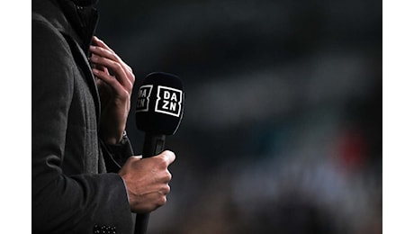 Calcio italiano, svolta clamorosa a stagione in corso: duro colpo per DAZN