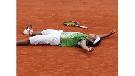 Tennis senza maniche, riti obbligatori e acqua di mare