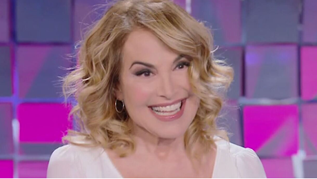 Barbara D’Urso, la pace con Pier Silvio Berlusconi: gesto e tregua imprevista, cosa succede a Mediaset