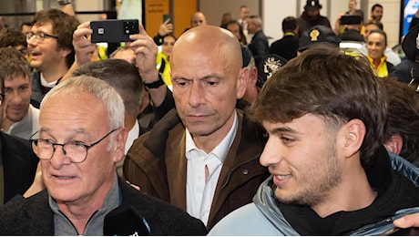 Il nuovo allenatore della Roma sarà dirigente a fine campionato. L’incontro con il tennista azzurro. Ranieri, arrivo da star a Fiumicino. Ad attenderlo il super tifoso Cobolli