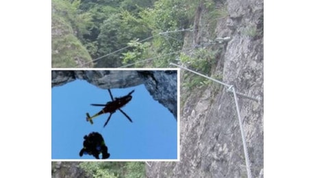 Gravissimo incidente lungo la ferrata, una persona è precipitata per 30 metri: soccorsi in azione, attivato l'elicottero