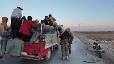 La fuga dei curdi da Aleppo in mano ai ribelli sostenuti dalla Turchia