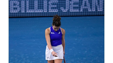 Billie Jean King Cup, Paolini cade contro Swiatek: Italia-Polonia 1-1