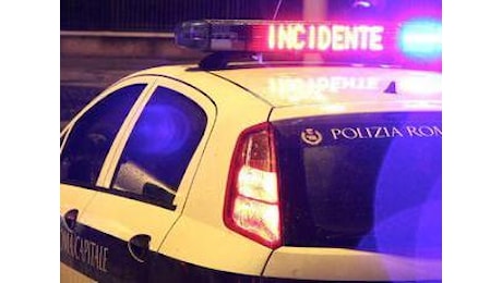 Roma, investito da auto: muore 63enne