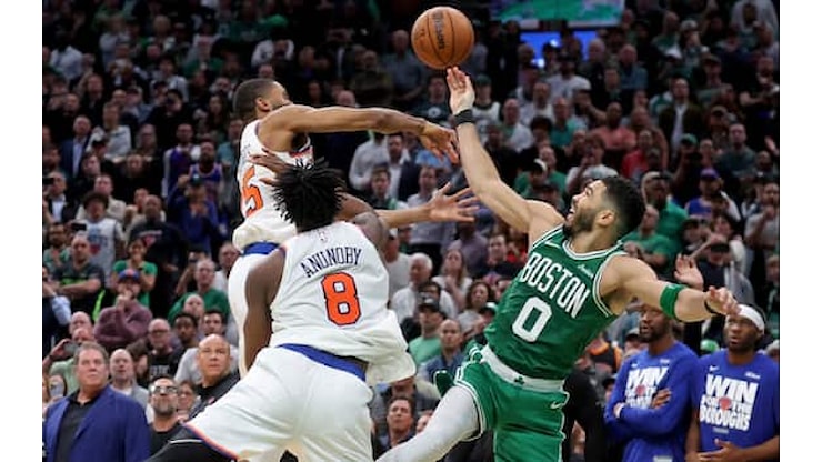 NBA, Bridges ferma ancora Boston: la stoppata su Tatum vale il 2-0 nella serie. VIDEO - Sky Sport NBA, Bridges ferma ancora Boston: la stoppata su Tatum vale il 2-0 nella serie. VIDEO - Sky Sport