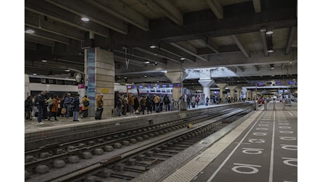Parigi 2024, sabotaggio alle ferrovie: il caos macchia la partenza dei Giochi