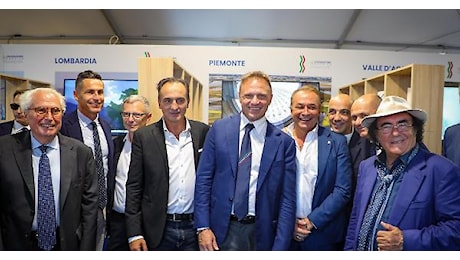 G7, allo stand del Piemonte spunta Al Bano