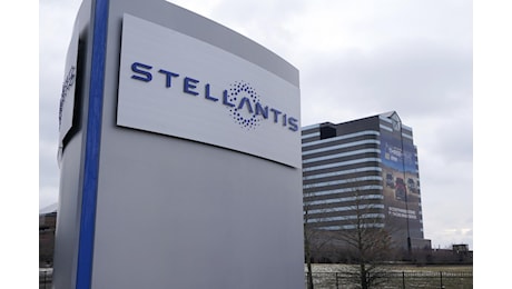 Stellantis, rivede al ribasso le stime del 2024