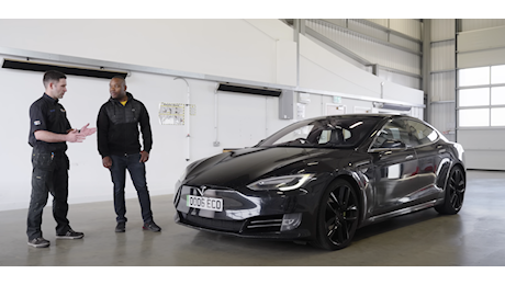 Questa Tesla è immortale: quasi 700.000 km e la batteria non batte ciglio