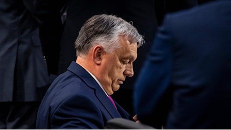 Orbán “l’informatore”: alla fine del vertice Nato torna a Mar-a-Lago a riferire a Trump