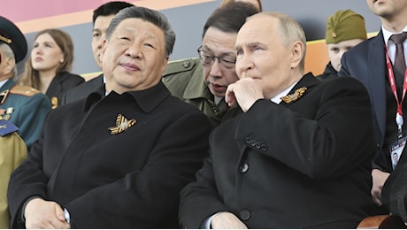 Mosca, la parata della vittoria, l'ospite d'onore Xi Jinping e il più breve discorso di Putin degli ultimi anni: «Tutto il Paese sostiene l'Operazione militare speciale in Ucraina»