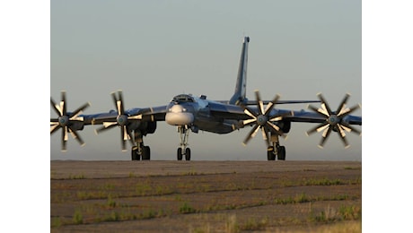 Bombardieri russi e cinesi al largo dell'Alaska, nuovo incubo per Washington