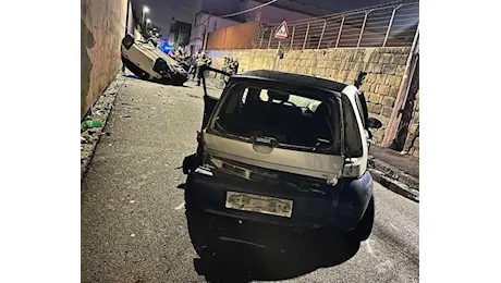 INCIDENTE Napoli: muore 19enne in uno scontro frontale, feriti 5 ragazzi