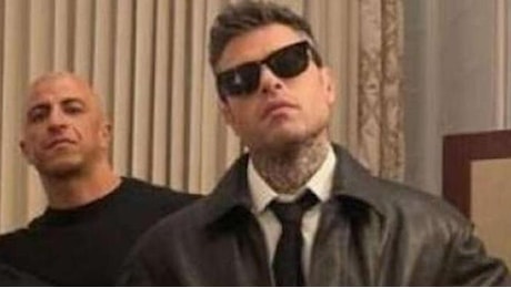 I legami di Fedez con narcos e picchiatori: Hagag organizzava i suoi concerti