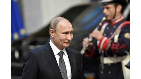 Putin rompe l'isolamento: al vertice dei BRICS partecipano 36 Stati