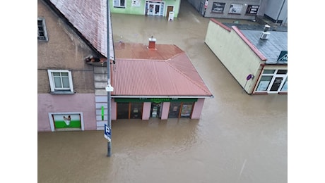 Devastante alluvione nella Polonia meridionale: immagini drammatiche dalla città di Klodzko