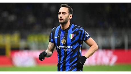 Supercoppa, Inter-Milan: problema per Calhanoglu, esce al 34' della finale