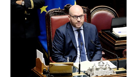 Manovra, opposizioni scrivono a Fontana: Impossibile esaminarla