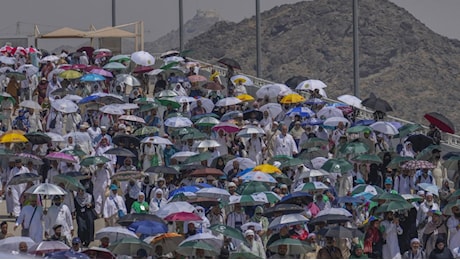 Arabia Saudita: oltre 1.300 morti durante il pellegrinaggio Hajj alla Mecca