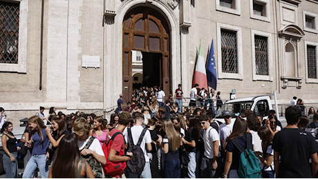 Il Consiglio di Stato boccia il liceo del Made in Italy. Il Governo: Nessuno stop