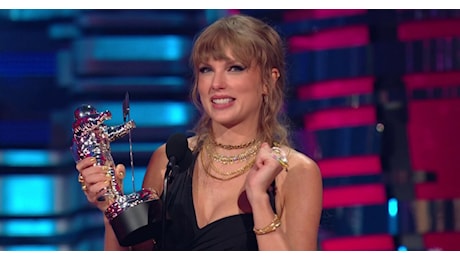 Taylor Swift è diventata l’artista più premiata nella storia degli Mtv Awards, dopo il suo appoggio a Kamala Harris 400mila persone si registrano per votare